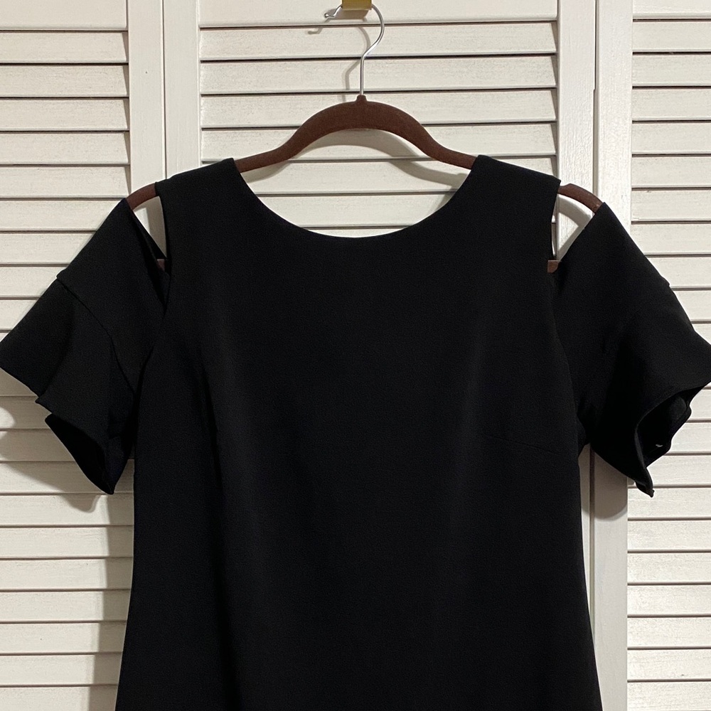 Calvin Klein cold shoulder dress! - Picture 2 of 8